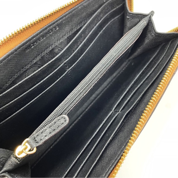 Michael Kors Jet Set Travel ZA Continental Wallet Color-Block Stripe Leather - Picture 7 of 11